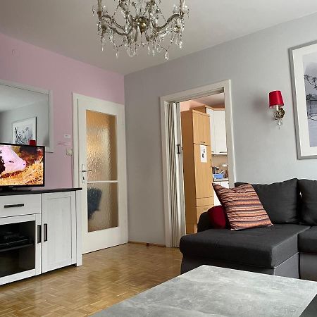 Spacious 2 Bedroom Apartment Zell-Am-See Town Center 젤암제 외부 사진